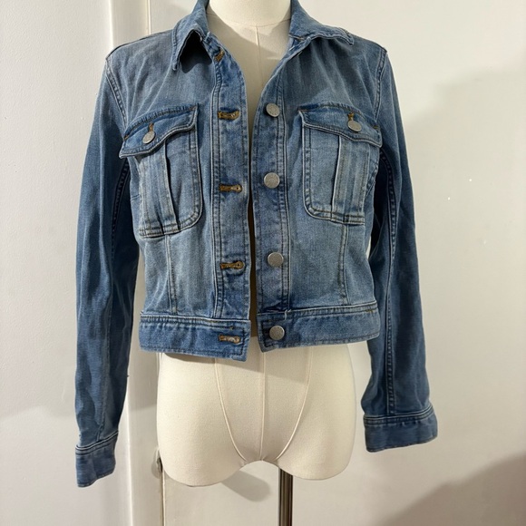 J.Crew Denim Jacket Cropped Medium Wash Blue Women’s Small Classic USA Preppy - Picture 1 of 13
